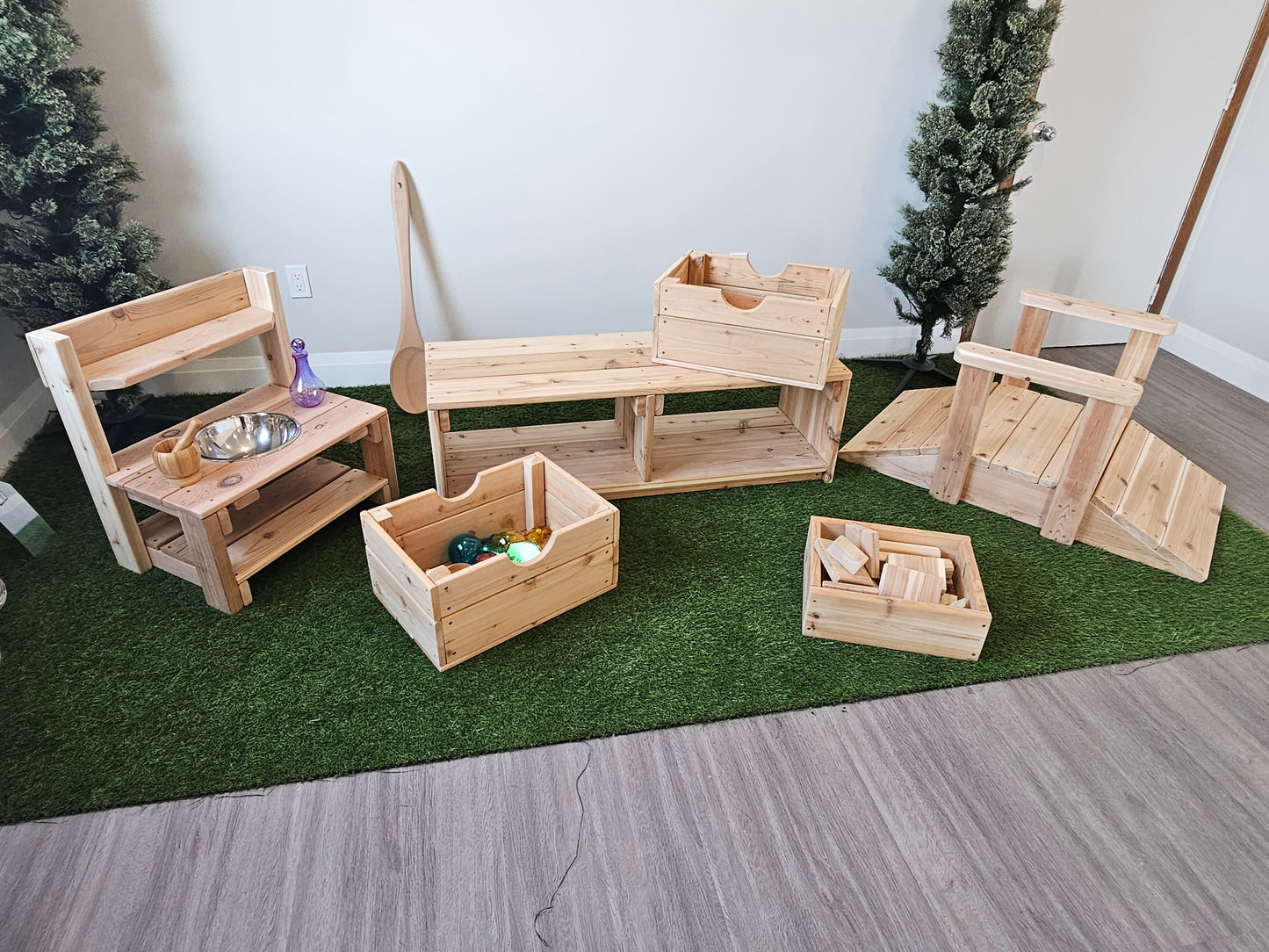 Mini Mud Kitchen