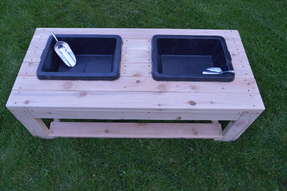 Outdoor Explorer Table