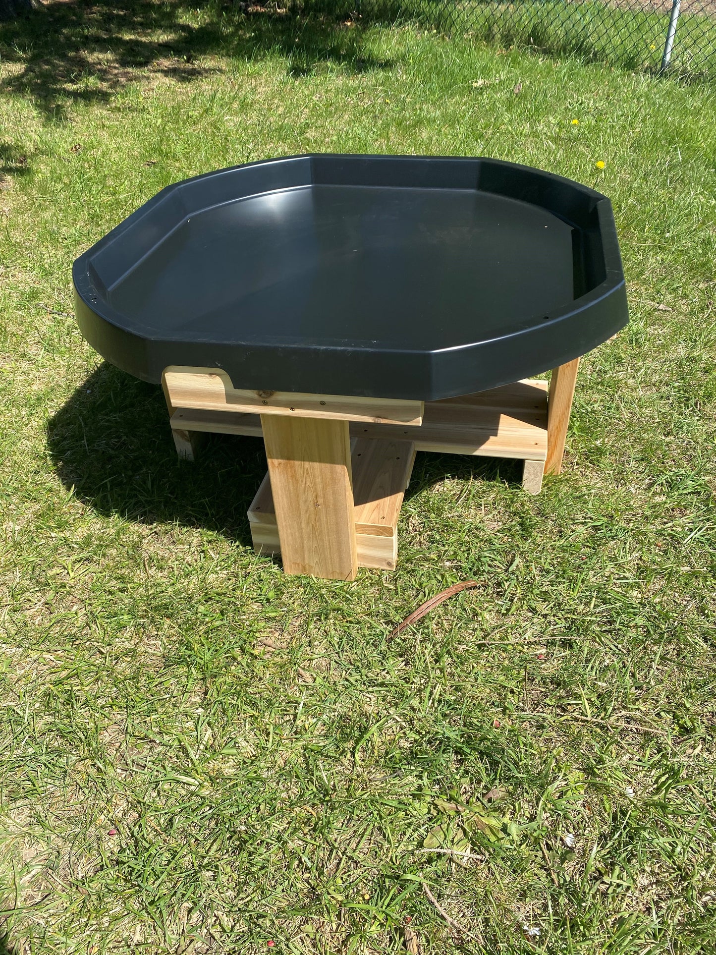 Active World Tray Stand