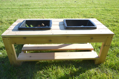Outdoor Explorer Table